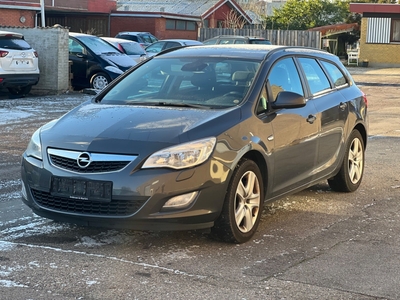 Opel Astra 1,4 T 140 Sport Sports Tourer 5d