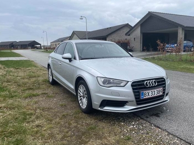 Audi A3 1,6 TDi Ambiente S-tr.