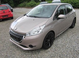 Peugeot 208 1,2 VTi Active Navi 82HK 5d