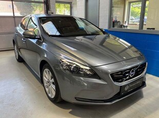 Volvo V40 2,0 D3 150 Momentum aut.