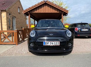 Mini Cooper SE Maximise 3d