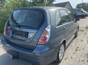 Suzuki Liana 1,6 1,6 benzin