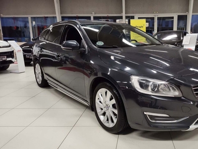 Volvo V60 2,0 D4 181 Momentum aut.