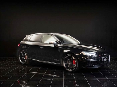 Audi RS3 2,5 TFSi quattro S-tr.