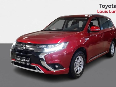 Mitsubishi Outlander 2,4 PHEV Plugin-hybrid Invite+ 4WD 224HK 5d 6g Trinl. Gear