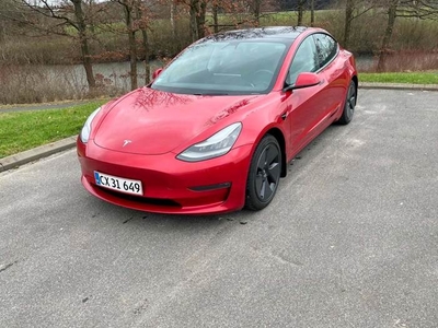 Tesla Model 3 Long Range AWD