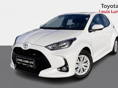 Toyota Yaris 1,0 VVT-I Essential 72HK 5d