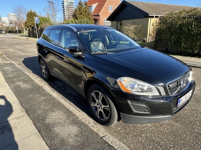 Volvo XC60 2,4 D5 215 Summum aut. AWD 5d