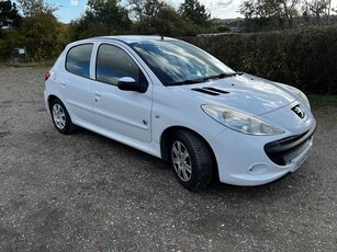 Peugeot 206+ 1,4 HDI 68 HK 5-D