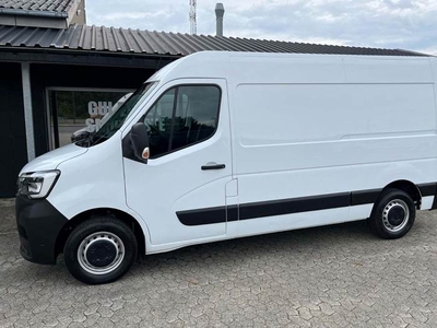 Renault Master IV T33 2,3 dCi 135 L2H2 Kassevogn