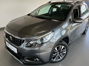 Peugeot 2008 1,2 e-THP 110 Allure Sky