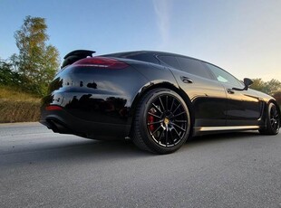 Porsche Panamera GTS 4,8 GQ22