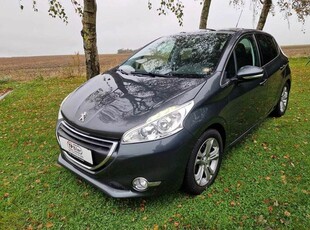 Peugeot 208 1,2 VTi Allure Sky