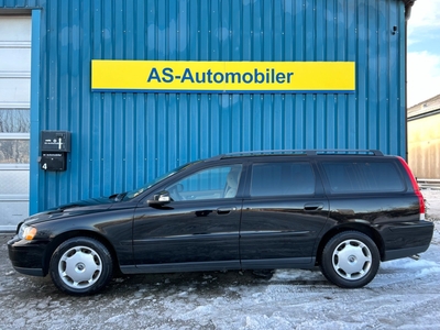 Volvo V70 2,4 170 Momentum aut. 5d