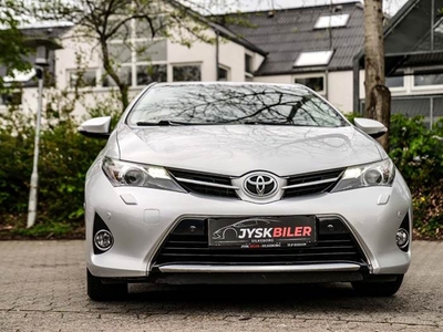 Toyota Auris 1,4 D-4D T2