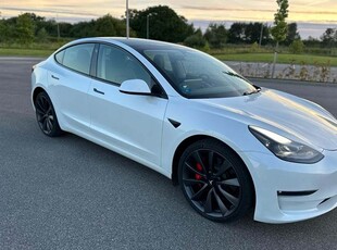 Tesla Model 3 Performance AWD