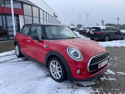 Mini Cooper 1,5 Essential aut.