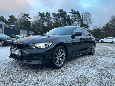 BMW 320d 2,0 Sport Line aut. 4d