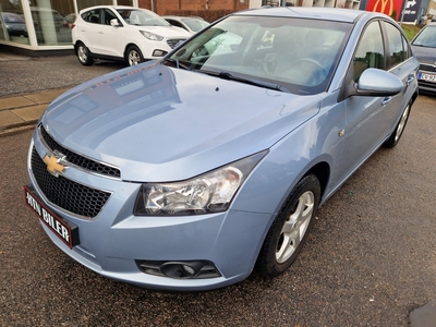 Chevrolet Cruze 1,8 LS 4d