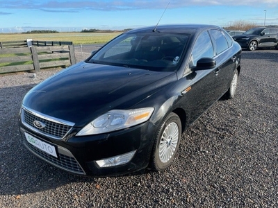 Ford Mondeo 2,0 Ghia 5d