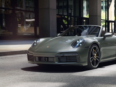 Porsche 911 Turbo S 3,8 Cabriolet PDK 2d