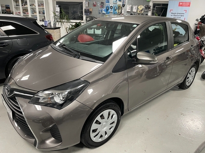 Toyota Yaris 1,3 VVT-i T2 5d