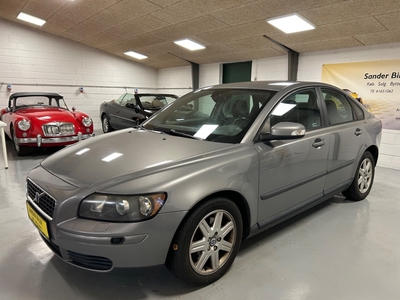 Volvo S40 2,4 Momentum aut. 4d