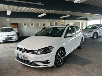 VW Golf VII 2,0 TDi 150 Comfortline Connect Variant DSG 5d