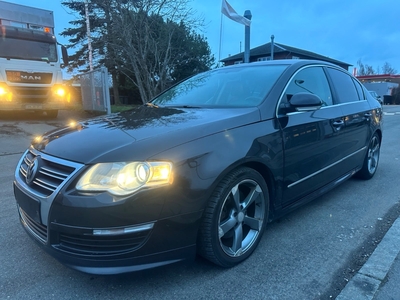 VW Passat 2,0 TSi Highline 4d