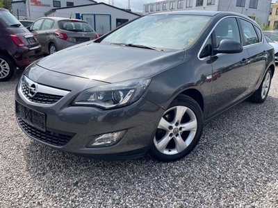 Opel Astra 1,6 T 180 Sport