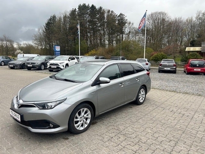 Toyota Auris 1,8 Hybrid H2+ Touring Sports CVT 5d