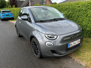 Fiat 500e la Prima