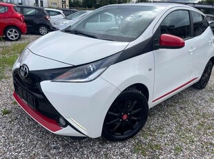 Toyota Aygo 1,0 VVT-i x-clusiv