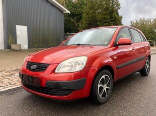 Kia Rio 1,4 EX