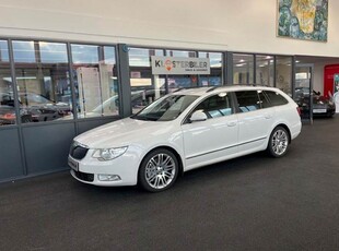 Skoda Superb 3,6 FSi Elegance Combi DSG 4x4