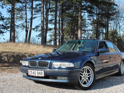 BMW 735i