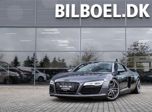 Audi R8 4,2 FSi Coupé quattro S-tr. 2d