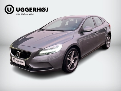 Volvo V40 2,0 T3 152 Momentum