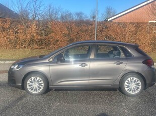 Citroën C4 1,6 4-dørs m. bagklap