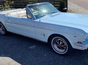 Ford Mustang Convertible