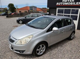 Opel Corsa 1,2 16V Cosmo