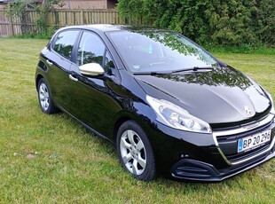 Peugeot 208 1,2 1.2 VTi 82 hk 5D