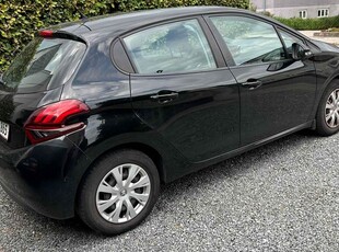 Peugeot 208 1,2 1.2 VTi 82 hk 5D