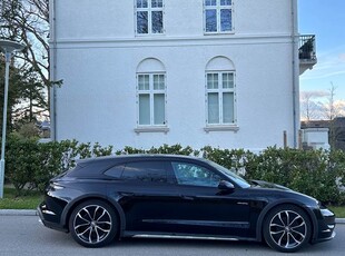 Porsche Taycan 4 Cross Turismo Performance+