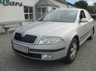 Skoda Octavia 1,6 FSi Ambiente