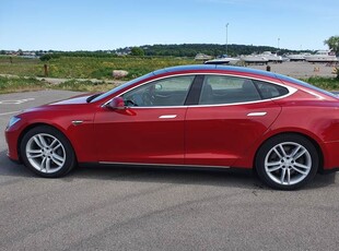 Tesla Model S P85