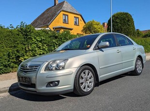 Toyota Avensis Sedan