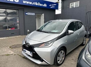 Toyota Aygo 1,0 VVT-i x-play x-touch