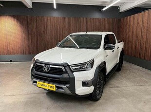 Toyota HiLux 2,8 D T4 Invincible Db.Kab aut.