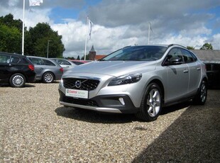 Volvo V40 CC 2,0 D2 120 Momentum